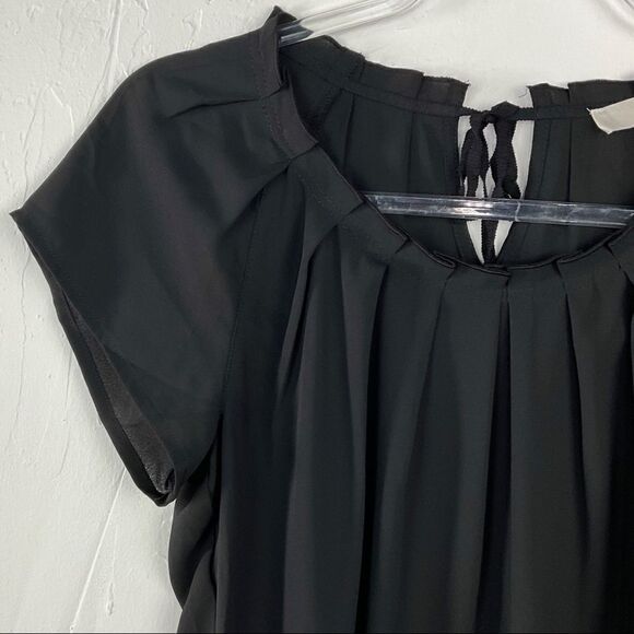 LOFT Black Pleated Sheer Short Sleeve Blouse XS - Picture 2 of 5